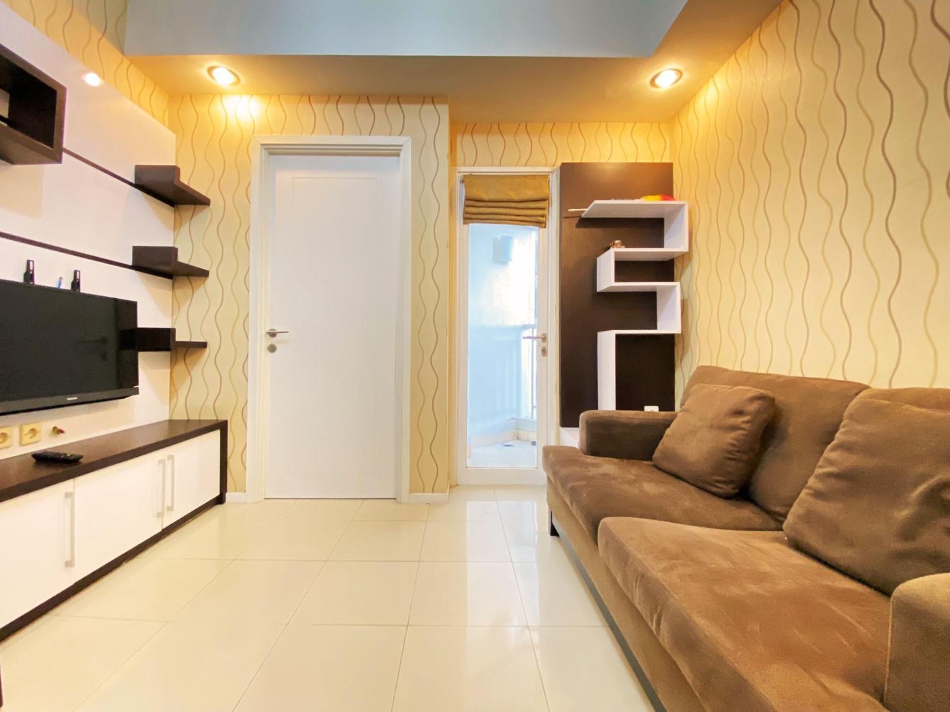Cozy Living 1br At Parahyangan By Travelio Apartemen Bandung