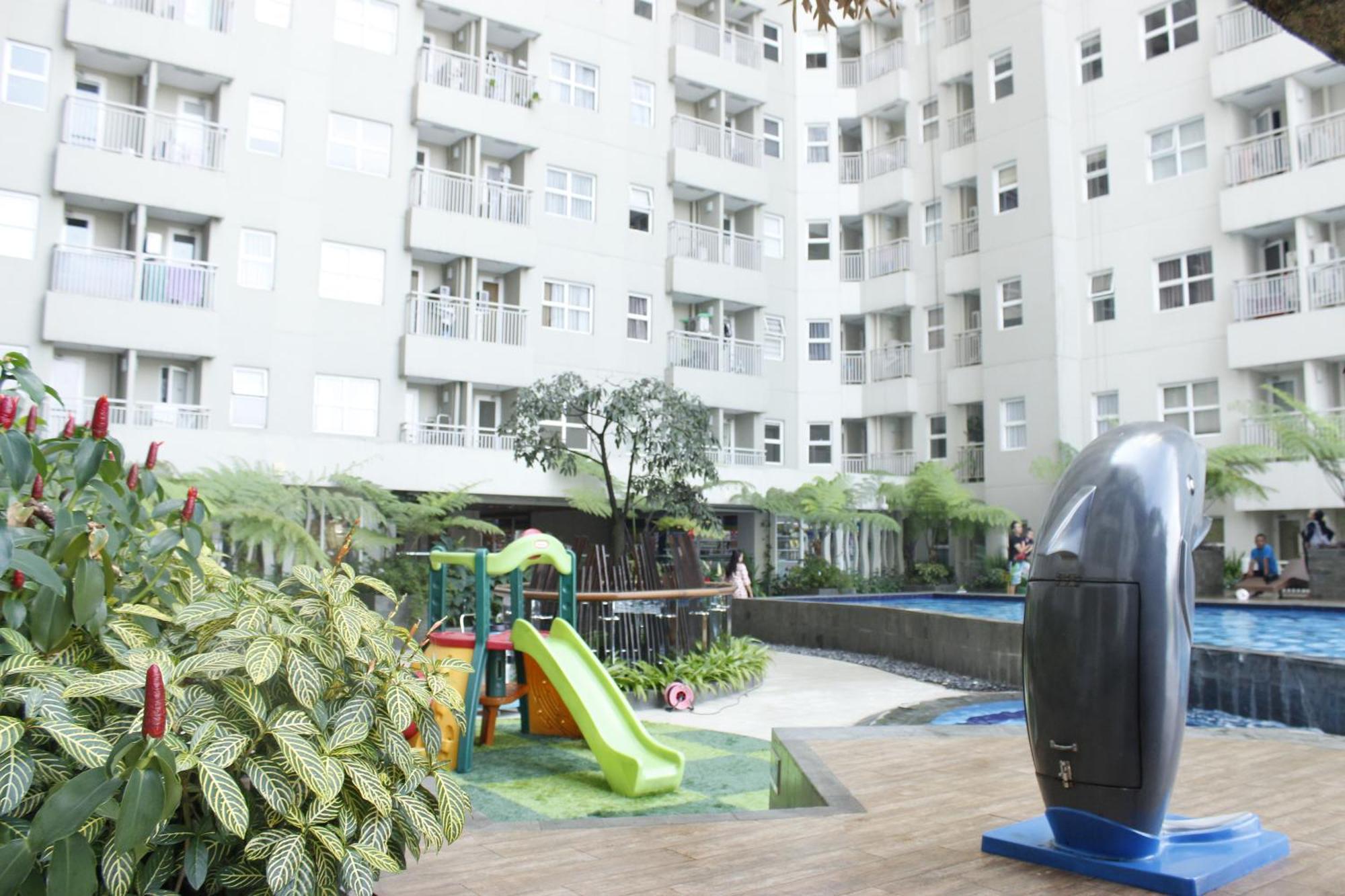 Apartemen Cozy Living 1br At Parahyangan By Travelio Bandung