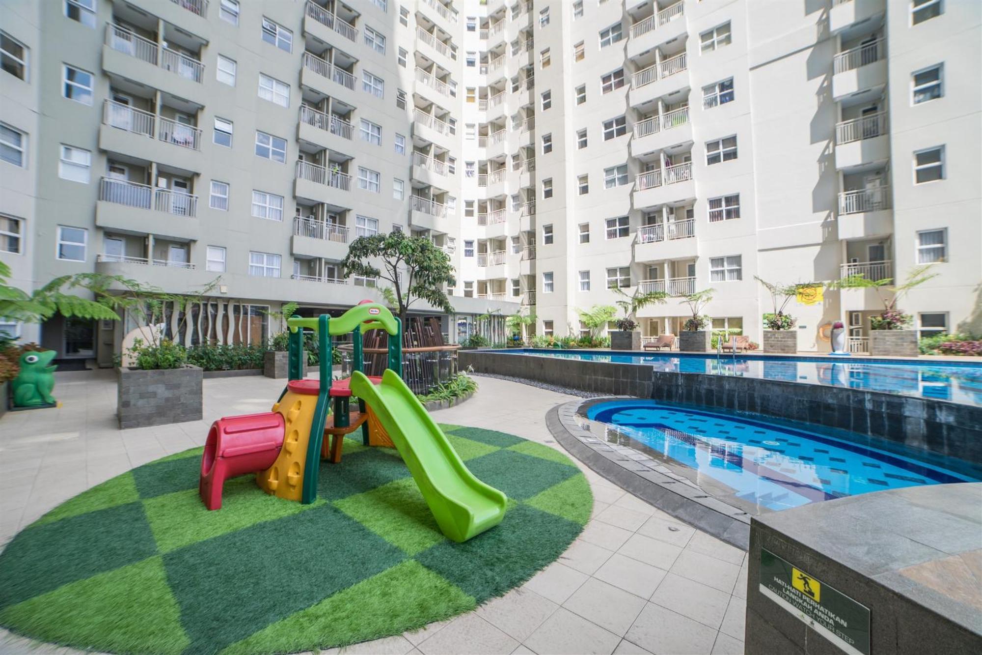 Apartemen Cozy Living 1br At Parahyangan By Travelio *