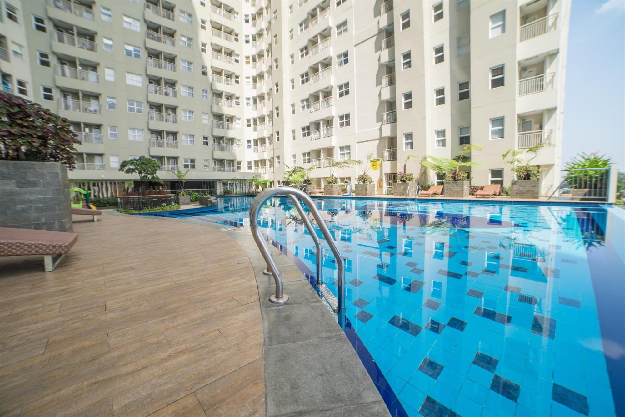 Cozy Living 1br At Parahyangan By Travelio Apartemen Bandung